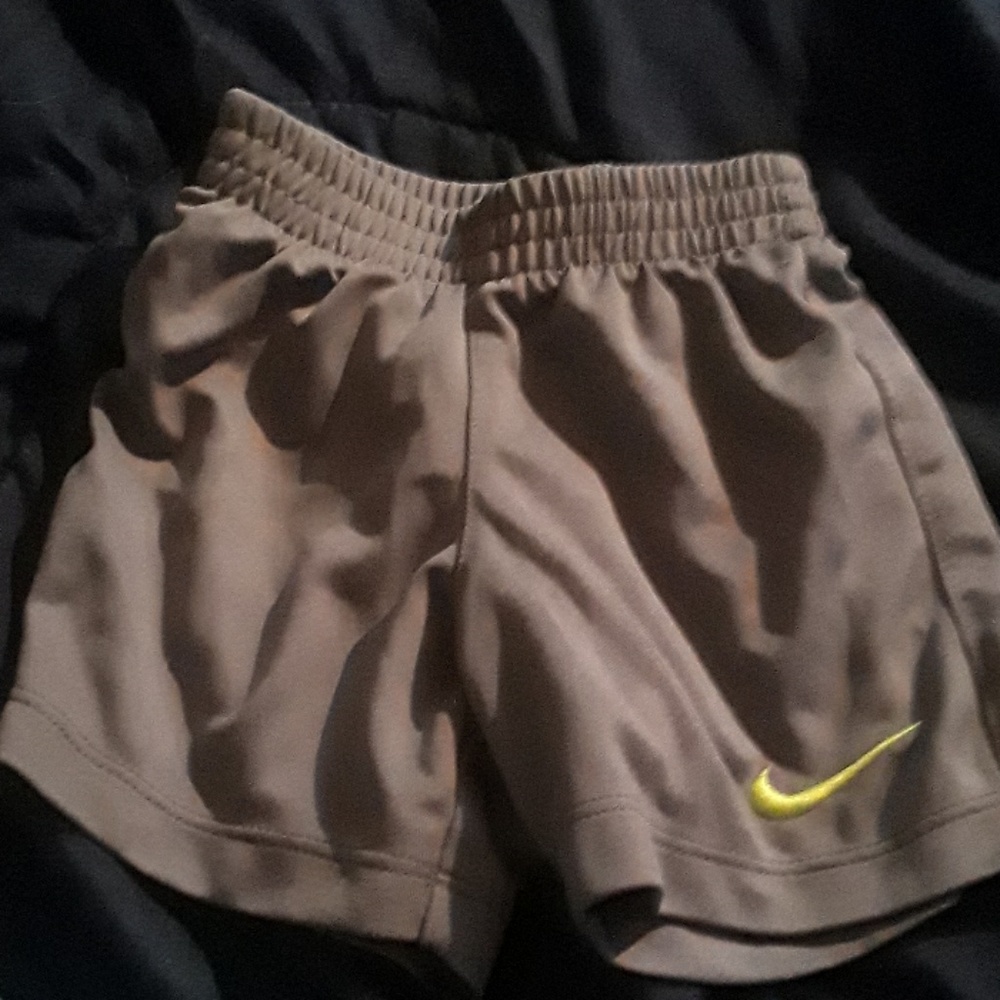 Boys nike shorts